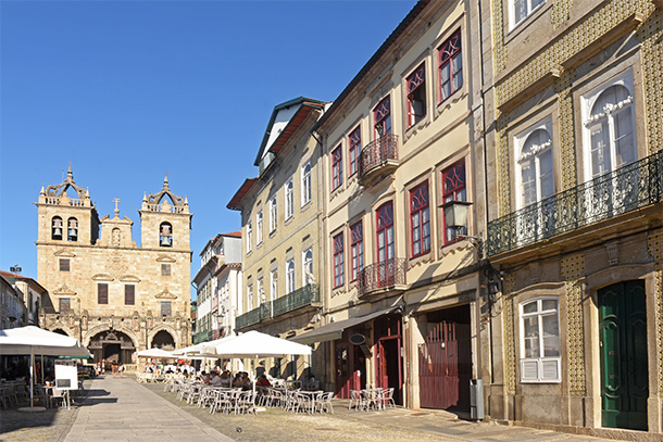 Het centrum van Braga met de kathedraal
