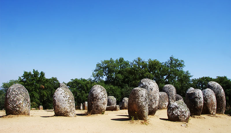 Steencirkel Cromeleque dos Almendres in de Alentejo