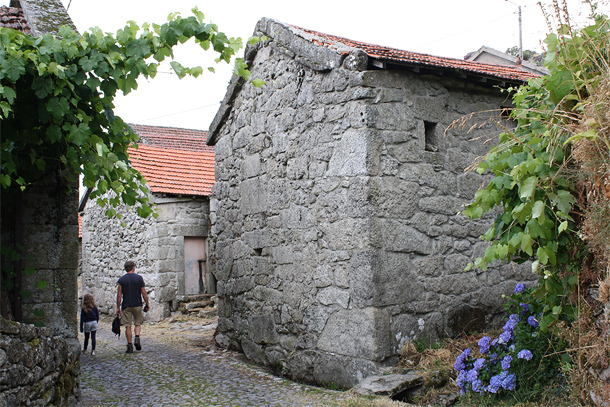 Dorpje in de Serra da Cabreira