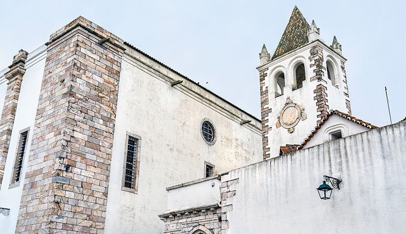Detail van de Santa Maria kerk in Estremoz