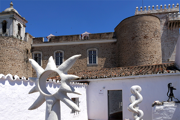 Marmerkunst in Estremoz, galerie Elapedra