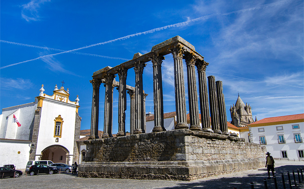 De romeinse tempel van Évora