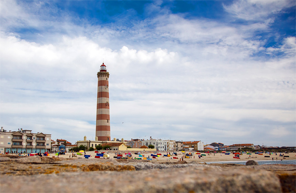 Vuurtoren van Praia da Barra aan de Costa Nova