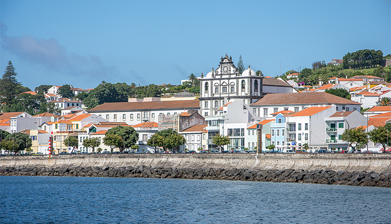 Horta, de hoofdstad van Faial