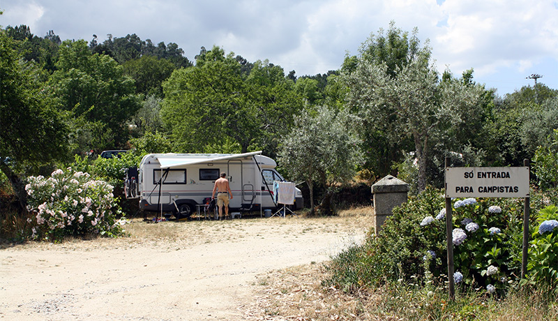 Camper op camping in Midden-Portugal