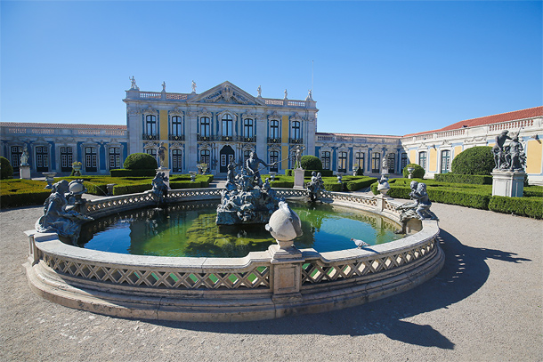 ( Lissabon omgeving) Tuinen en paleis van Queluz