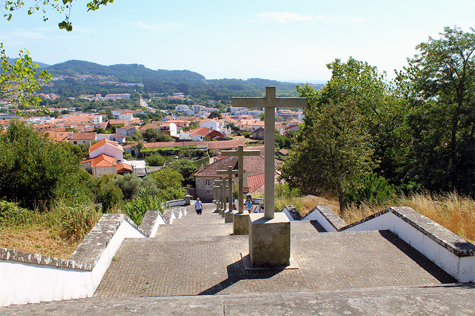 Monte do Calvário, trap met kruisbeelden