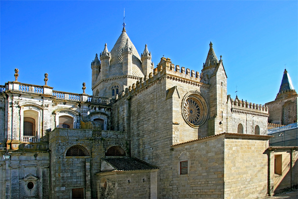 De kathedraal van Évora