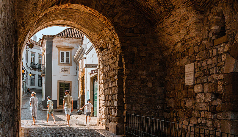 toegang tot de oude binnenstad van Faro