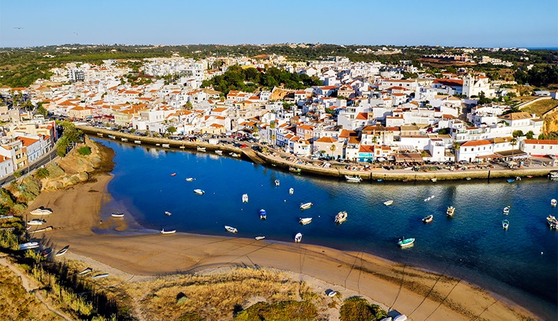 Ferragudo gezien vanuit de lucht