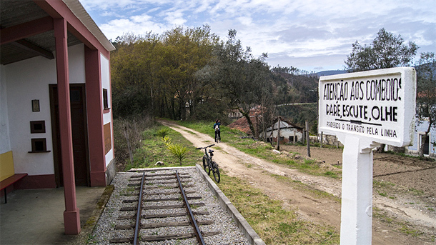 Fietsroute Ecopista Linha do Vouga, onverhard pad