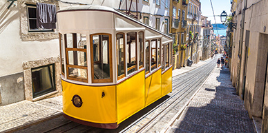 Tram in Lissabon