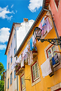 Kleurrijk Alfama, wijk in Lissabon