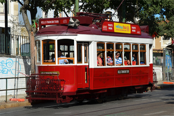 Rode toeristentram Lissabon