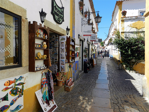 Rua Direita, de hoofdstaat in Óbidos