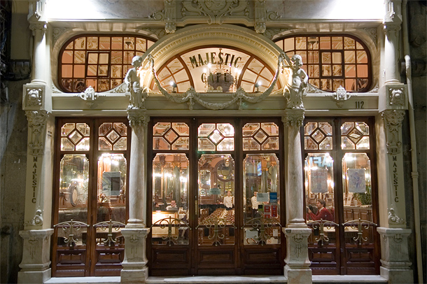 Majestic Café