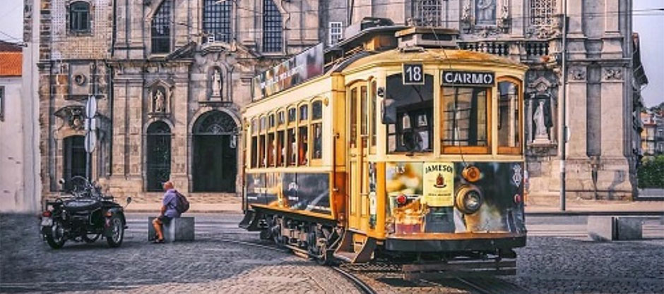 Antieke tram in Porto