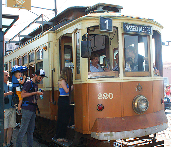 Antieke tram in Porto