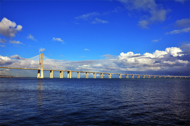 Ponte da Vasco da Gama