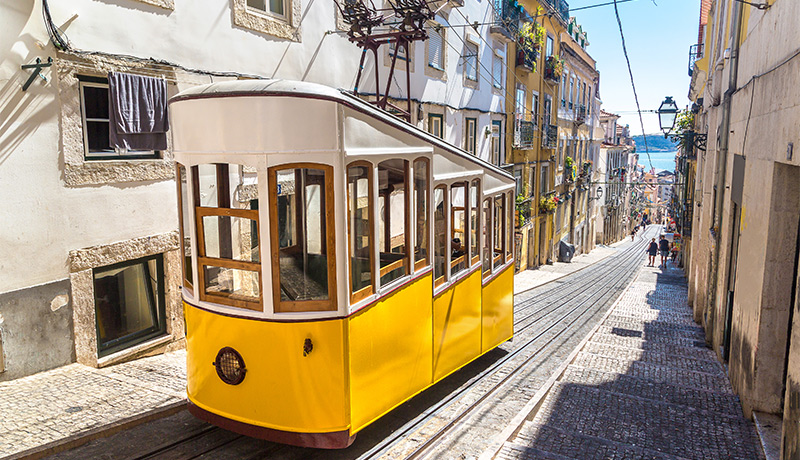 Tram in Lissabon