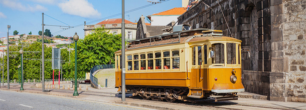 Antieke tram in Porto