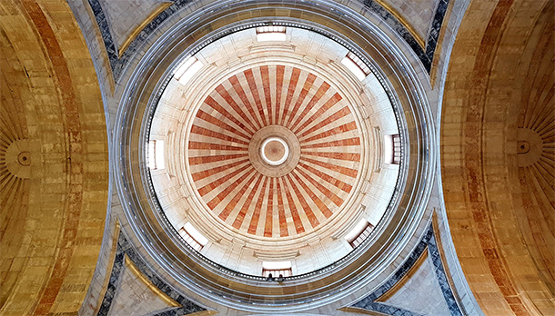 Interieur van Panteão Nacional